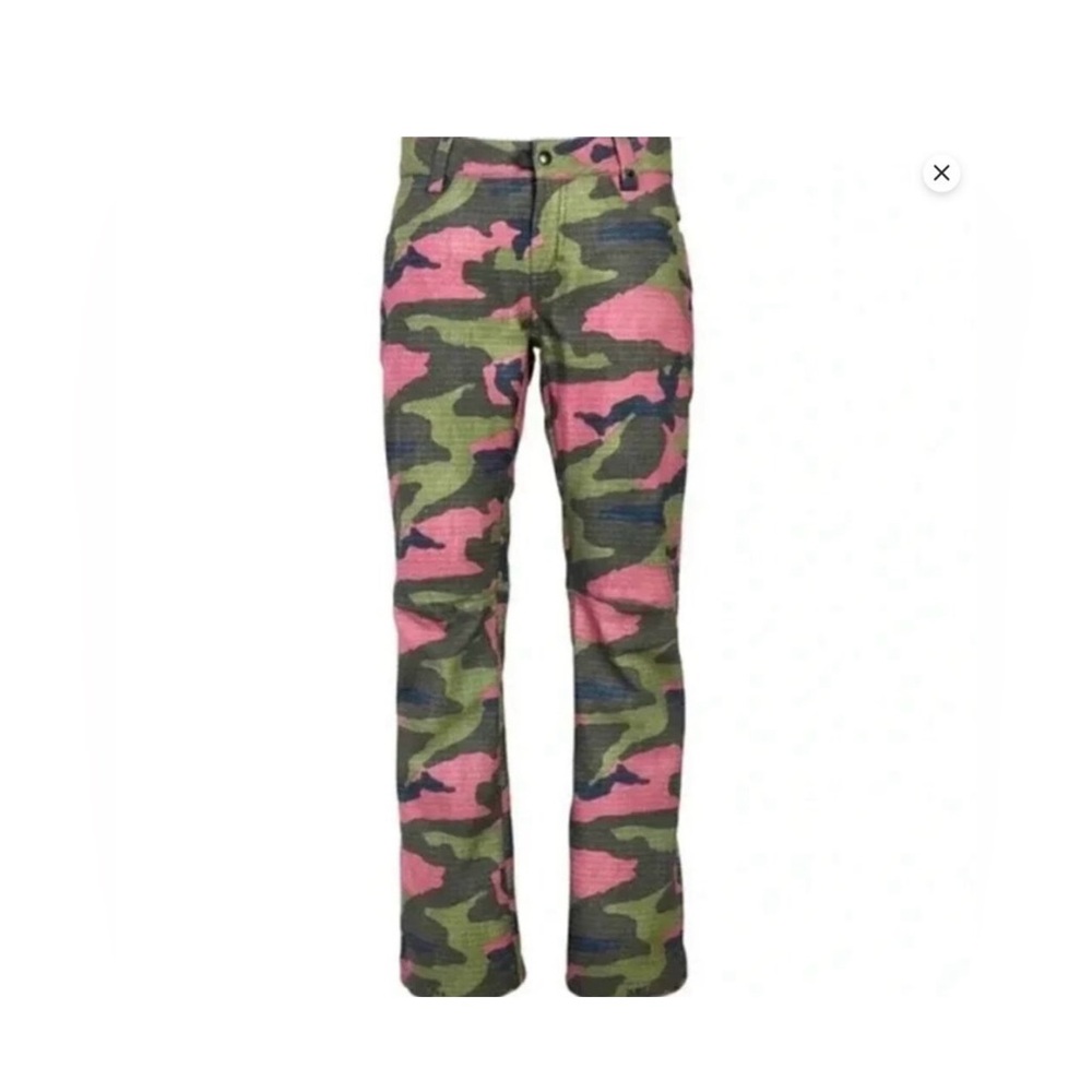 686 Gossip Crushed Berry Camo Ski/Snowboard Pants — Size SMALL